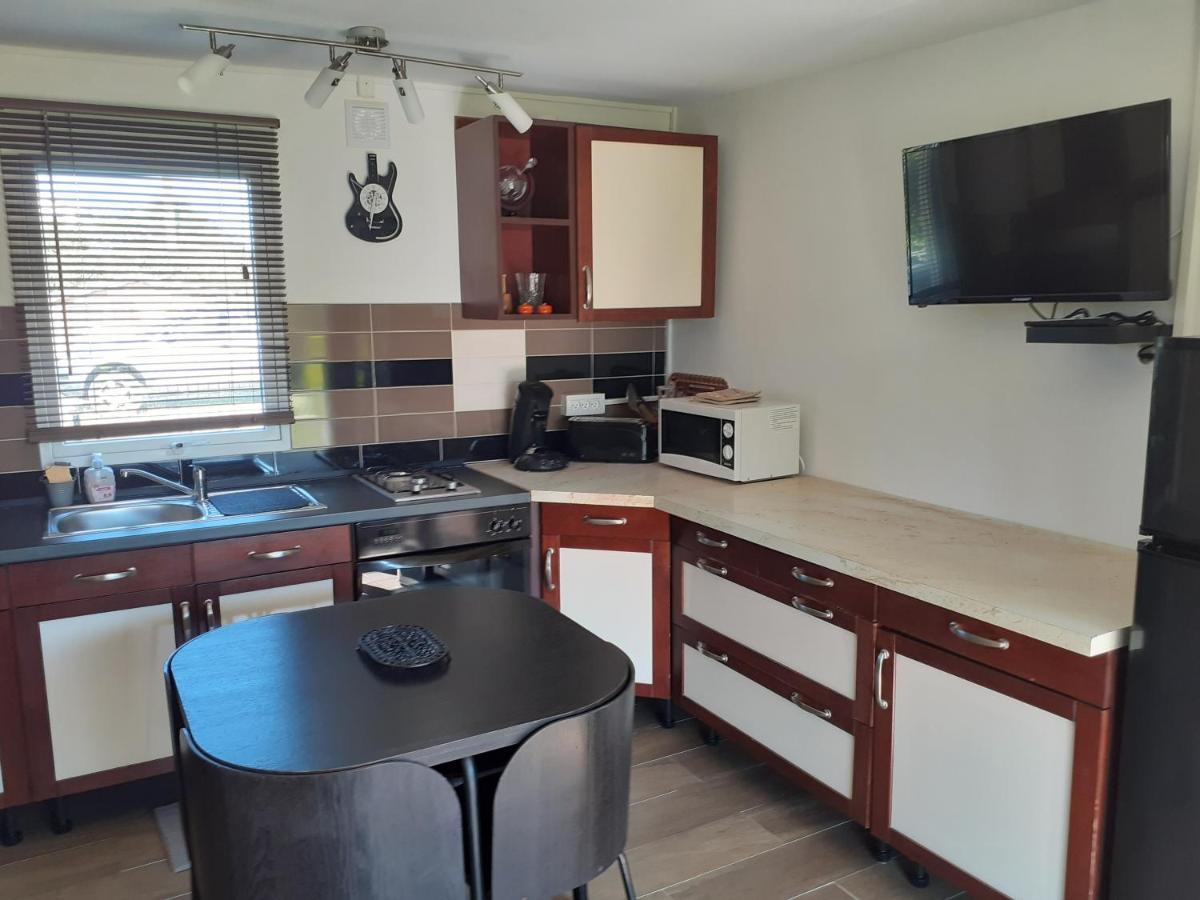 Petite Maison Chalet A 100 M De La Petite Mer De Gavres Riantec 外观 照片